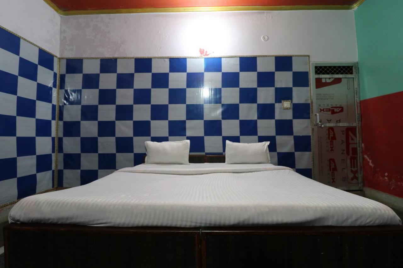 Oyo 27695 Hotel Relation Kanpur Buitenkant foto