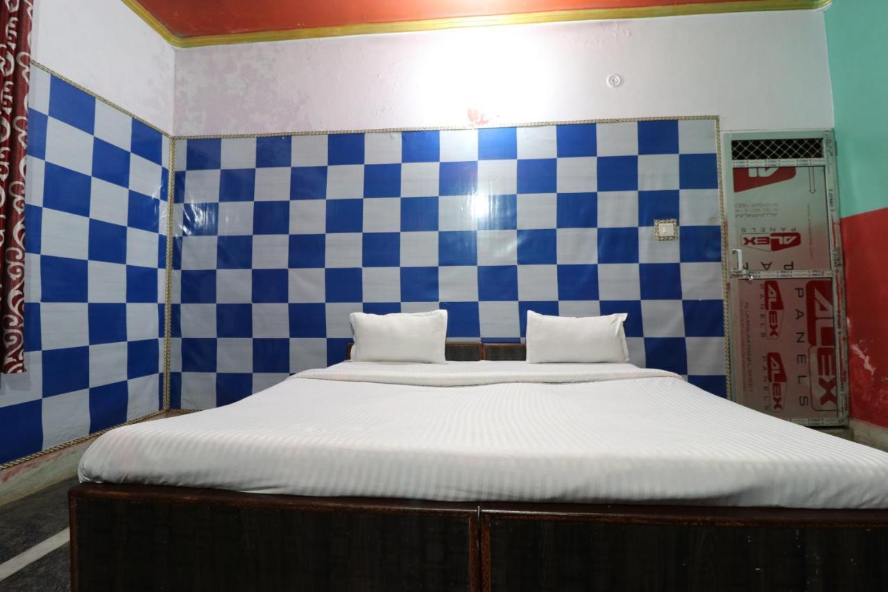 Oyo 27695 Hotel Relation Kanpur Buitenkant foto