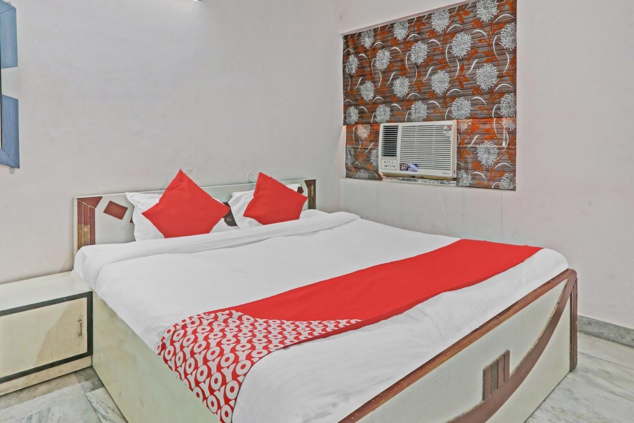 Oyo 27695 Hotel Relation Kanpur Buitenkant foto